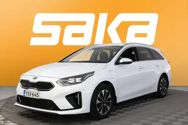 Valkoinen Farmari, Kia Ceed – YXX-645