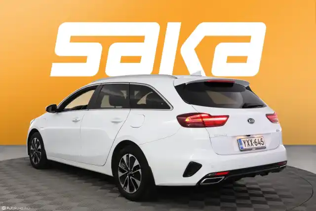 Valkoinen Farmari, Kia Ceed – YXX-645