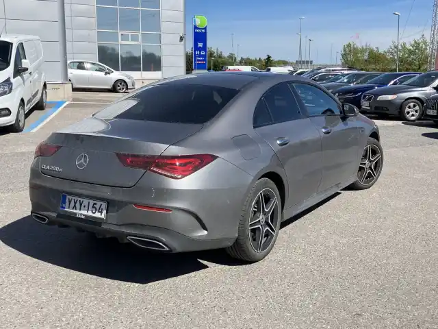 Harmaa Sedan, Mercedes-Benz CLA – YXY-154