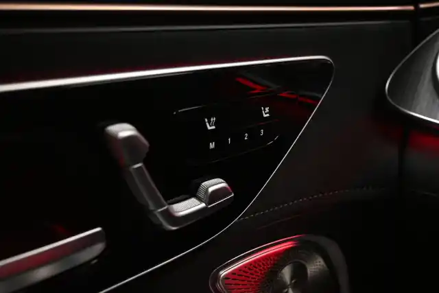 Punainen Sedan, Mercedes-Benz EQE – YXY-254