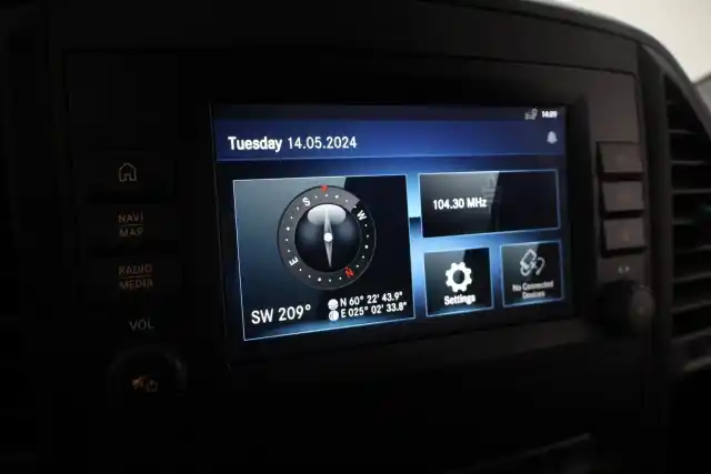 Valkoinen Pakettiauto, Mercedes-Benz Vito – YXZ-975