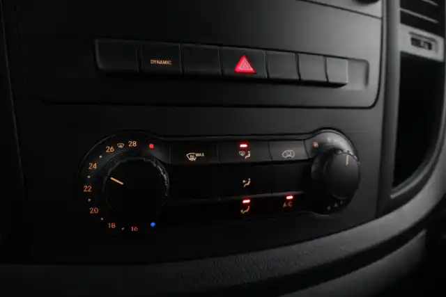 Valkoinen Pakettiauto, Mercedes-Benz Vito – YXZ-975
