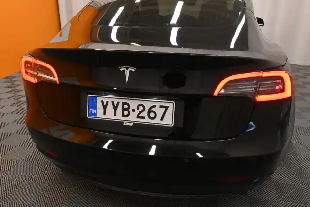 Musta Sedan, Tesla Model 3 – YYB-267