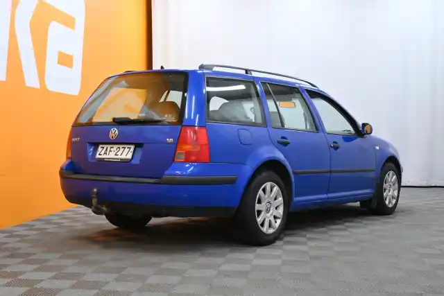 Sininen Farmari, Volkswagen Golf Variant – ZAF-277