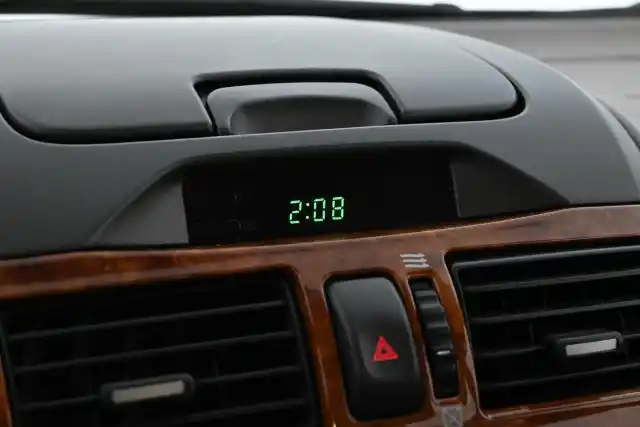 Beige Sedan, Nissan Maxima – ZEG-990