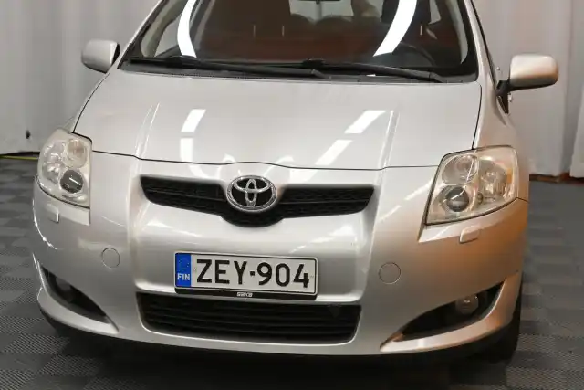 Hopea Viistoperä, Toyota Auris – ZEY-904