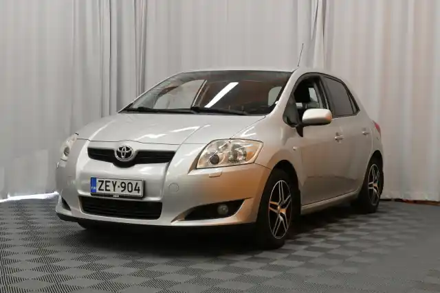 Hopea Viistoperä, Toyota Auris – ZEY-904