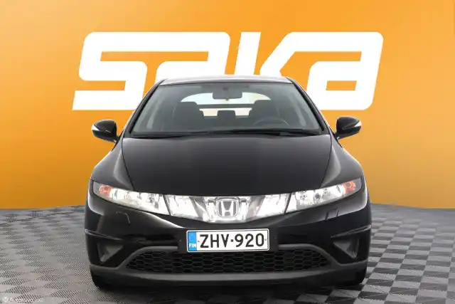 Musta Viistoperä, Honda Civic – ZHV-920