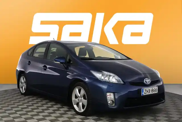 Sininen Viistoperä, Toyota Prius – ZHX-866