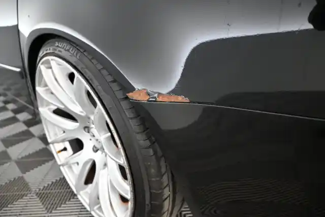Musta Farmari, Audi A4 – ZIJ-503