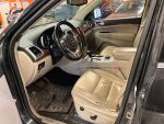 Musta Maastoauto, Jeep Grand Cherokee – ZJO-256, kuva 4