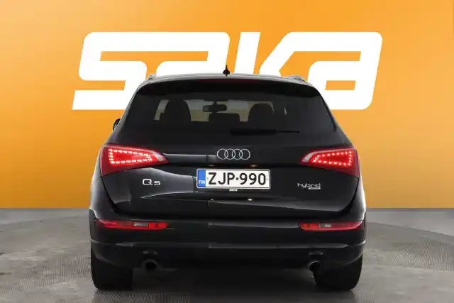 Musta Maastoauto, Audi Q5 – ZJP-990