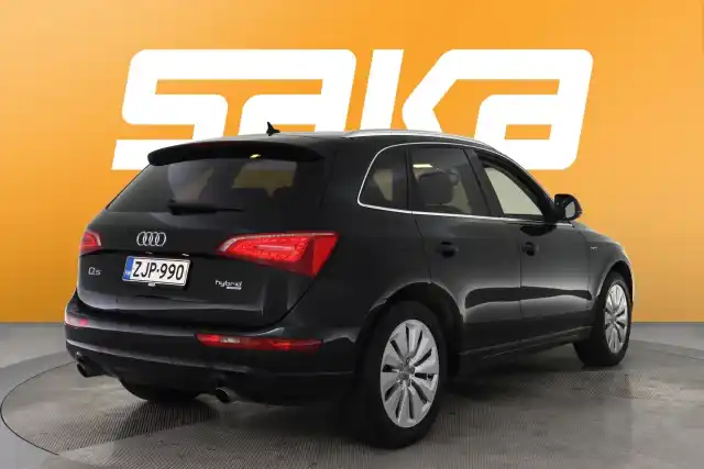 Musta Maastoauto, Audi Q5 – ZJP-990