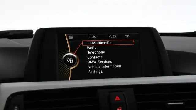 Harmaa Sedan, BMW 318 – ZJS-126