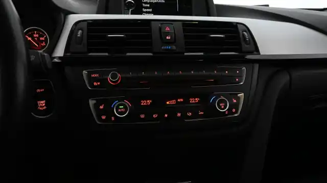 Harmaa Sedan, BMW 318 – ZJS-126