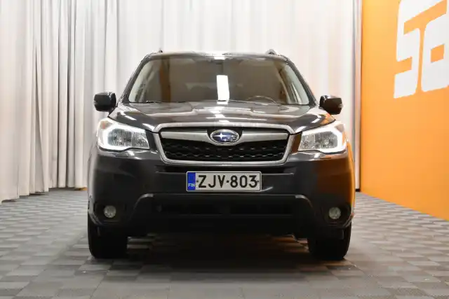 Harmaa Farmari, Subaru Forester – ZJV-803