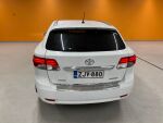 Valkoinen Farmari, Toyota Avensis – ZJV-880, kuva 4