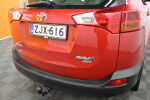 Punainen Maastoauto, Toyota RAV4 – ZJX-616, kuva 9