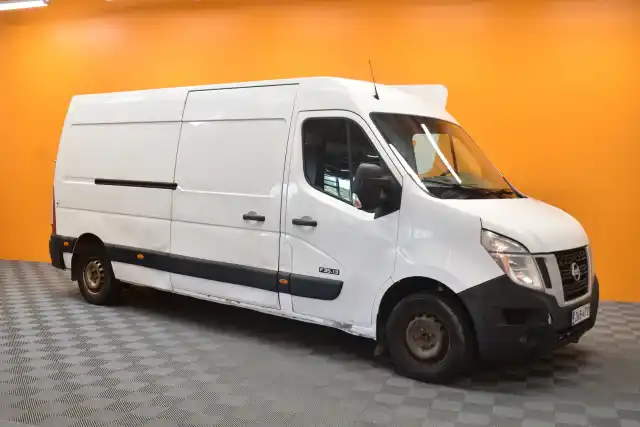 Valkoinen Pakettiauto, Nissan NV400 – ZKB-472