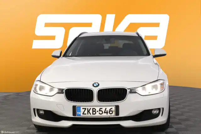 Valkoinen Farmari, BMW 320 – ZKB-546