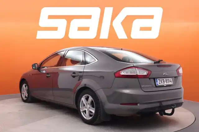 Ruskea Viistoperä, Ford Mondeo – ZKB-894