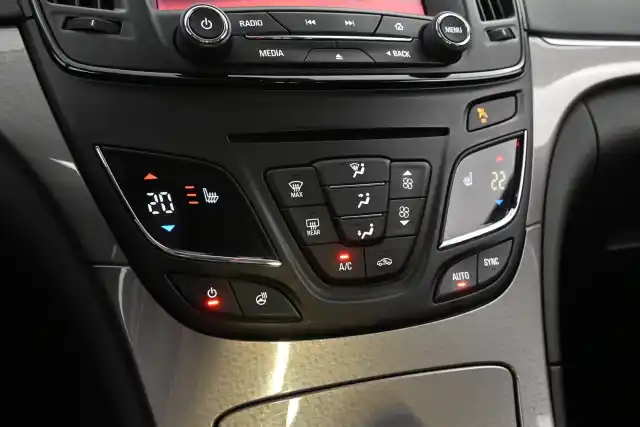 Ruskea Sedan, Opel Insignia – ZKC-283