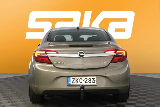 Ruskea Sedan, Opel Insignia – ZKC-283