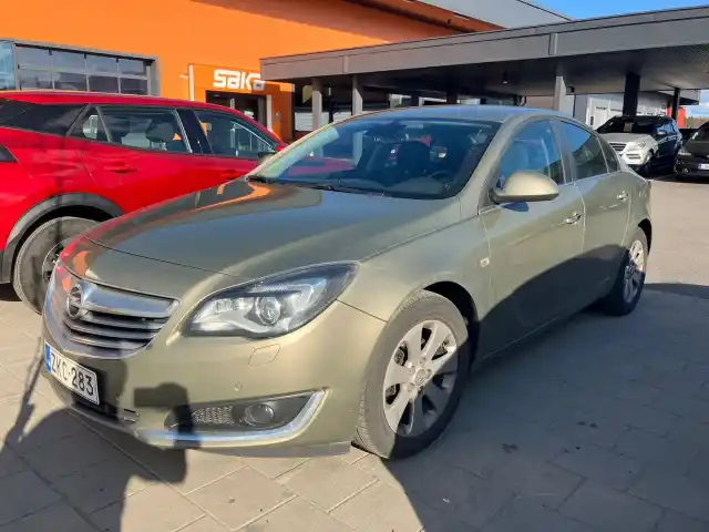 Ruskea (beige) Sedan, Opel Insignia – ZKC-283