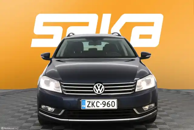 Sininen Farmari, Volkswagen Passat – ZKC-960