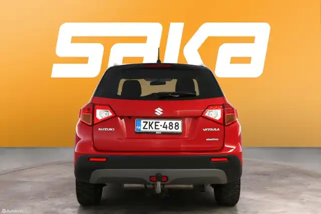 Punainen Viistoperä, Suzuki Vitara – ZKE-488