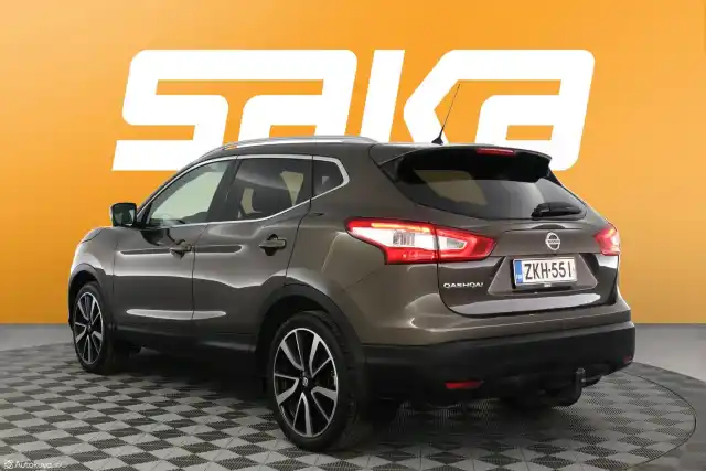 Ruskea Maastoauto, Nissan Qashqai – ZKH-551