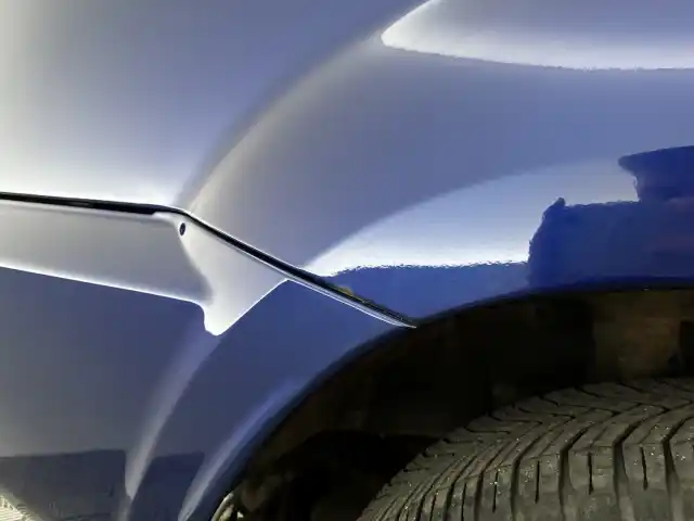 Sininen Maastoauto, Nissan X-TRAIL – ZKI-963