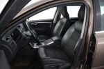 Ruskea (beige) Farmari, Volvo V70 – ZKJ-372, kuva 12
