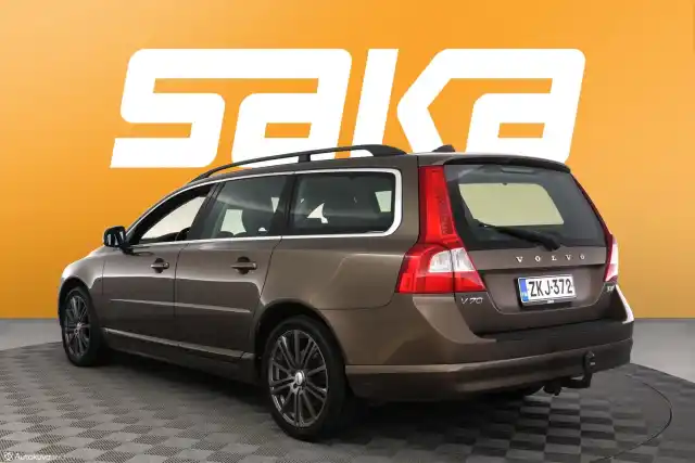 Ruskea (beige) Farmari, Volvo V70 – ZKJ-372