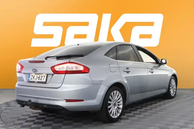 Harmaa Viistoperä, Ford Mondeo – ZKJ-627