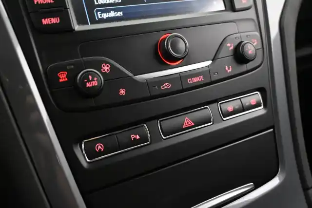 Harmaa Viistoperä, Ford Mondeo – ZKJ-627