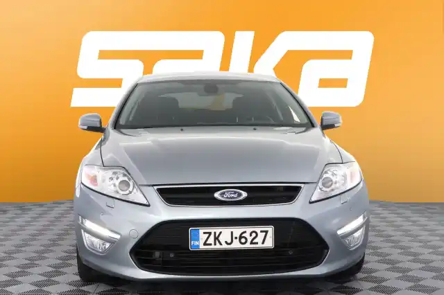 Harmaa Viistoperä, Ford Mondeo – ZKJ-627