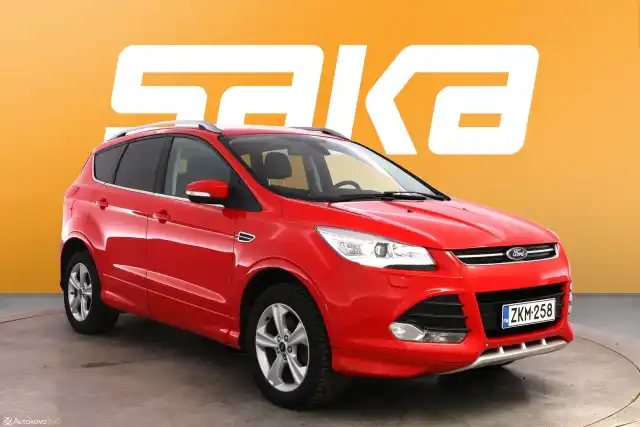 Punainen Maastoauto, Ford Kuga – ZKM-258