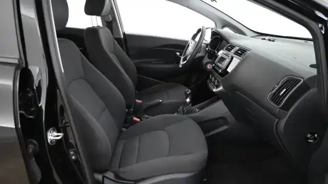 Musta Viistoperä, Kia Rio – ZKM-469