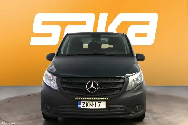 Vihreä Pakettiauto, Mercedes-Benz Vito – ZKN-171