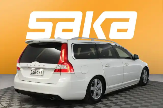 Valkoinen Farmari, Volvo V70 – ZKO-471