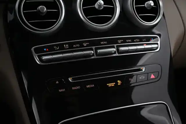 Musta Coupe, Mercedes-Benz C – ZKP-985