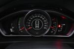 Musta Viistoperä, Volvo V40 – ZKR-556, kuva 23