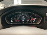 Musta Viistoperä, Volvo V40 – ZKR-556, kuva 5