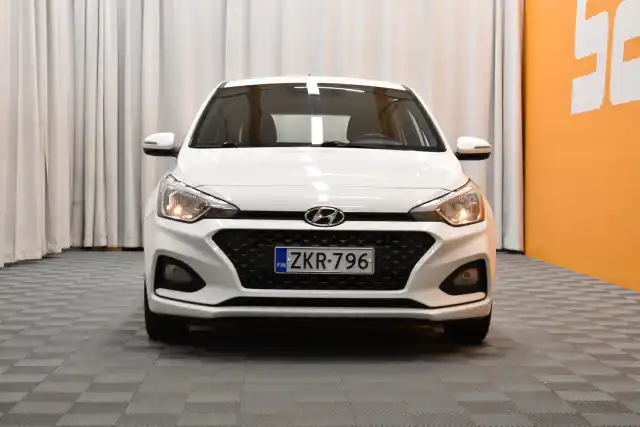 Valkoinen Viistoperä, Hyundai I20 – ZKR-796