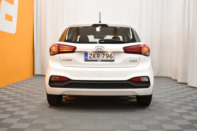 Valkoinen Viistoperä, Hyundai I20 – ZKR-796