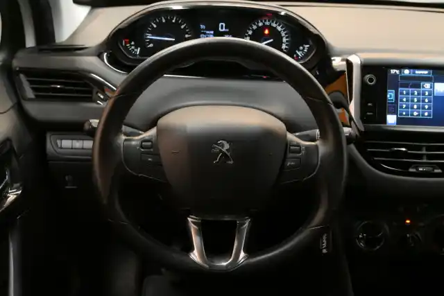 Valkoinen Viistoperä, Peugeot 208 – ZKS-254