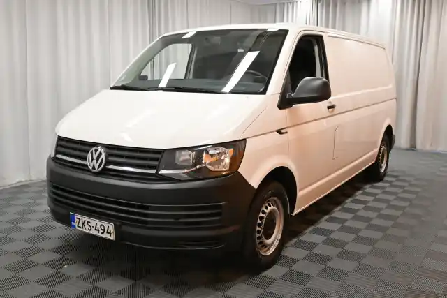 Valkoinen Pakettiauto, Volkswagen Transporter – ZKS-494