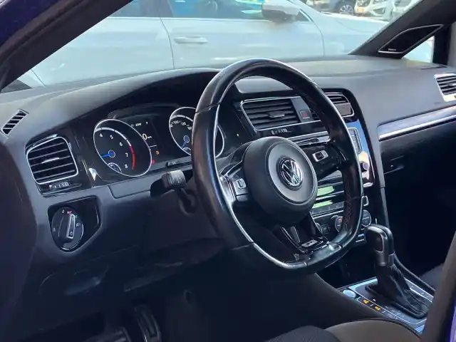 Sininen Farmari, Volkswagen Golf – ZKS-600