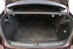 Punainen Sedan, Volkswagen Passat – ZKT-137, kuva 14